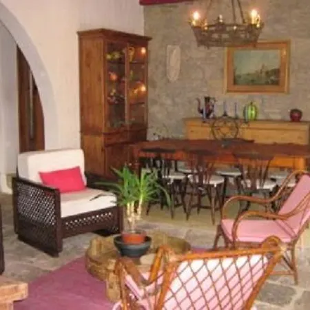 Rivas House Nyaraló *